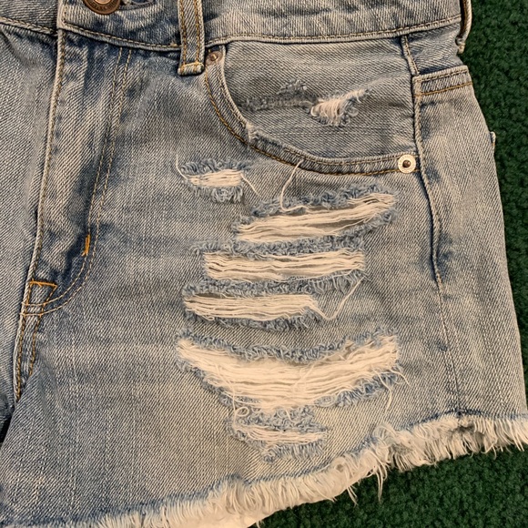 AE distressed shorts - Picture 2 of 6